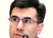 Guvernul Croitoru, picat de majoritatea pro Iohannis. Boc rămâne premier!