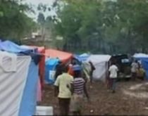 Taberele de sinistraţi din Haiti, inundate de ploile puternice (VIDEO)