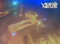 Un camion scăpat de sub control ucide doi tineri aflaţi pe trotuar (IMAGINI ŞOCANTE)