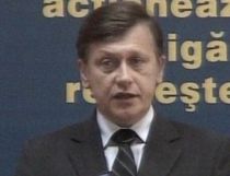 Crin Antonescu şi oamenii lui. Vezi lista completă cu numele din noua conducere PNL