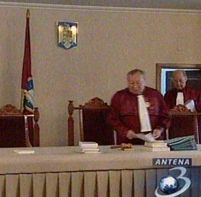 Statutul funcţionarilor publici şi numirile în deconcentrate, în discuţia Curţii Constituţionale