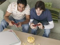 Bărbaţii apreciază jocurile pe calculator datorită "nevoii primare de a cuceri"