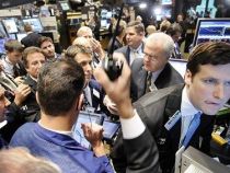 Investitorii au reanalizat planul de salvare a băncilor: bursa SUA cade din nou  

