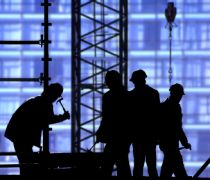 Fitch estimează că economia României va continua să scadă şi în 2010, cu 2%