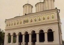 A doua zi de Rusalii: Credincioşii participă la o slujbă specială, la Patriarhie