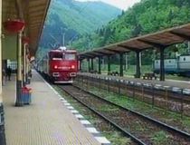 Vaslui. Locomotiva unui tren rapid a luat foc în gara Buhăeşti