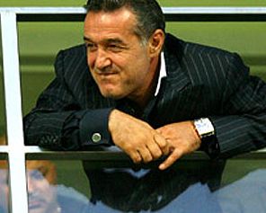 Becali: Îmi anunţ candidatura la preşedinţie în următoarele săptămâni