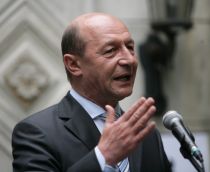 Băsescu: Societatea civilă ar trebui să facă parte din CSM, ca instrument de control al cetăţeanului