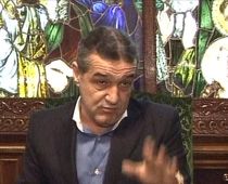 Becali dă în judecată ANAF pentru că l-a stresat de sărbători