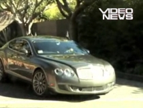 Ce au în comun sex-appealul şi celebritatea? Un Bentley (VIDEO)