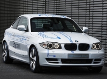 BMW prezintă un coupe Seria 1 electric (FOTO)