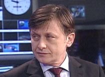 Antonescu: Nu mă interesează prezidenţialele din 2014. Cataramă s-a purtat la congres ca un securist (VIDEO)