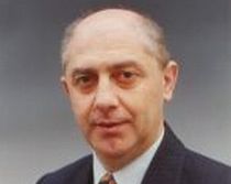 Primarul Cristian Anghel şi-a dat demisia din calitatea de membru şi din funcţiile PNL