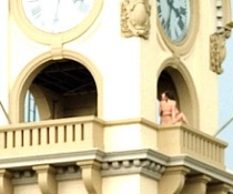 Tineri îndrăgostiţi, fotografiaţi în timp ce fac sex într-o clădire istorică din Sidney (FOTO)