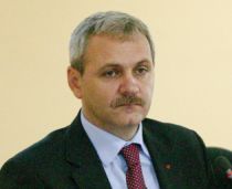 Dragnea către "glumeţul" Năstase: Trebuie să se decidă dacă mai candidează, altfel nu va mai fi luat în serios