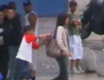 Documentar elveţian: Cum îşi construiesc mafioţii din România vile, pe seama copiilor romi (VIDEO)