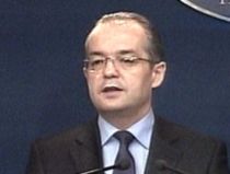 Boc: Aș fi venit cu alţi miniştri în locul interimarilor dacă guvernul nu ar fi fost demis
