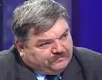 Cum s-au câştigat alegerile: Băsescu, ajutat în confruntarea cu Geoană de "Steaua Vrăjitoarelor"