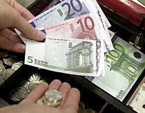 Grecia cere ajutor să împrumute bani mai ieftin