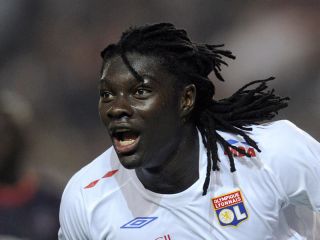 Lyon îi administrează lui PSG a treia înfrângere la rând şi se apropie de podium în Ligue 1