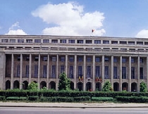 Salarii de merit înzecite şi cheltuieli pentru vizite triplate. Vezi bugetele ministerelor