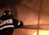 Flăcări pe Drumul European 85: Un TIR care se îndrepta spre Italia a luat foc (VIDEO)