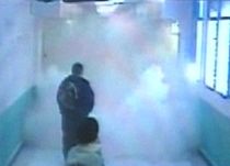 Patru elevi din SUA şi-au devastat liceul cu stingătoarele de incendiu (VIDEO)