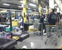 Ion Ţiriac ar putea vinde Metro România companiei mamă din Germania (VIDEO)