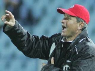 Gheorghe Mulţescu a fost demis. Ceahlăul caută antrenor străin şi cu "noroc mai mult"