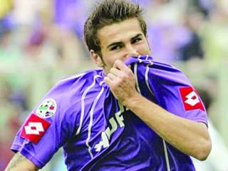 Grupa E. Mutu rupe tăcerea cu o "dublă" în Debrecen - Fiorentina 3-4. Lyon învinge la Liverpool (VIDEO)