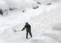 Europa se confruntă în continuare cu probleme cauzate de vreme: Mai multe autostrăzi şi şcoli, închise
