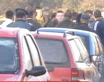Incidente la vot. 300 de oameni suspectaţi de fraudă electorală în Olt