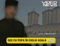 Sex la Mitropolie. Preot filmat în timp ce făcea dragoste cu iubitul lui (VIDEO)