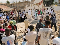 Taberele de sinistraţi din Haiti, inundate de ploile puternice