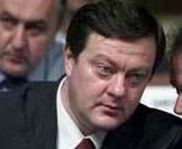 Dispută pe sigla PDL: Frunzăverde combate mărul lui Preda cu inima PPE sau cu roza vânturilor