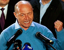 Băsescu:"E un fleac, i-am ciuruit!"