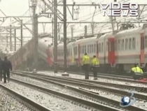 Belgia. Pericol de explozie, după ciocnirea unei locomotive cu un tren