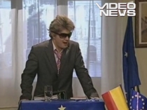 "În puii mei!", cu Mihai Bendeac. Vadim şi Elena Băsescu, în Parlamentul European (VIDEO)