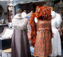 Moda vintage- un stil de viaţă. Afacerile cu haine de epocă, prind avânt pe internet