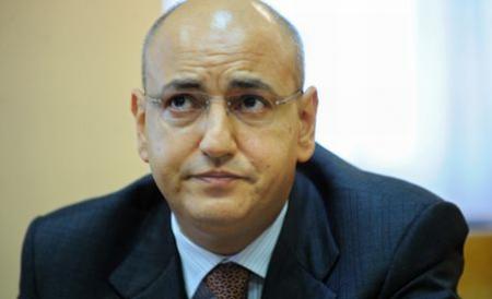 Lucian Duţă resumes his position as head of the National Health Insurance House he had left from after having mocked the cancer patients. - lucian-duta-propelled-by-basescu-as-head-of-the-national-health-insurance-house-212911