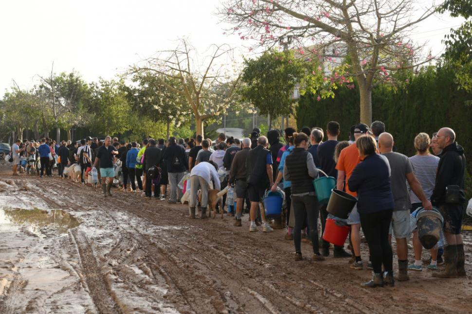 Galerie Foto Sistemul de avertizare al Valenciei a eșuat oamenii au