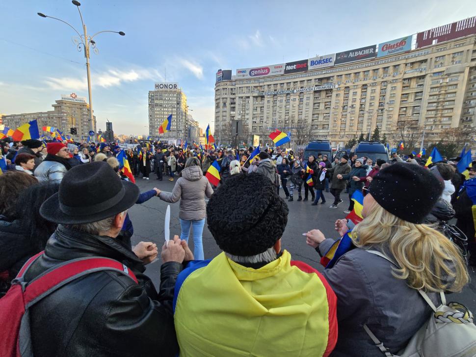 Galerie Foto Ce Nu S A V Zut La Televizor De La Protestul Aur