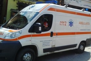 Caz șocant în Bihor. Un bărbat a atacat și jefuit o ambulanță
