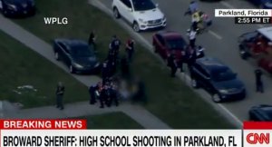Atac armat la un liceu din Florida: Peste 20 de persoane rănite