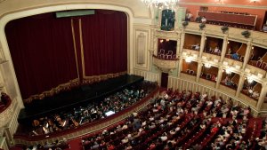Sperietură puternică pentru spectatorii prezenți duminică seară la Opera Națională