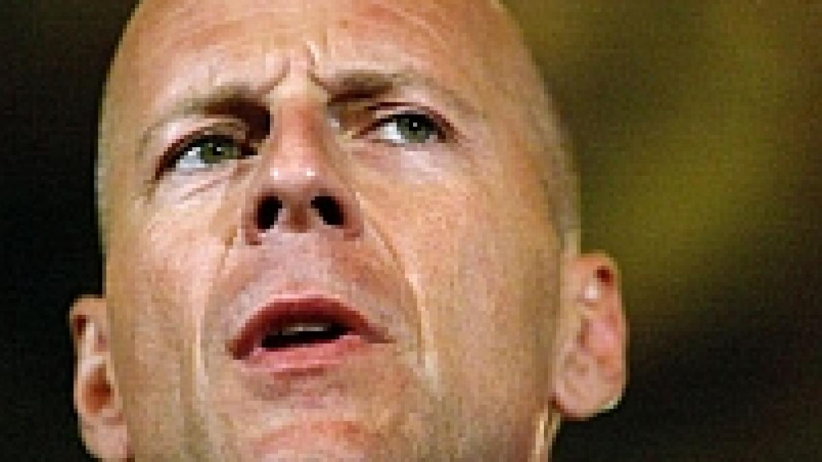 Bruce Willis s-a accidentat filmând "Die Hard"