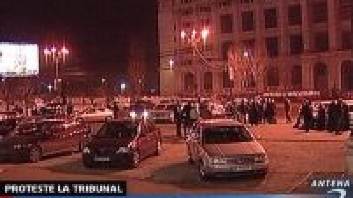 Arestări în clanuri mafiote bucureştene
