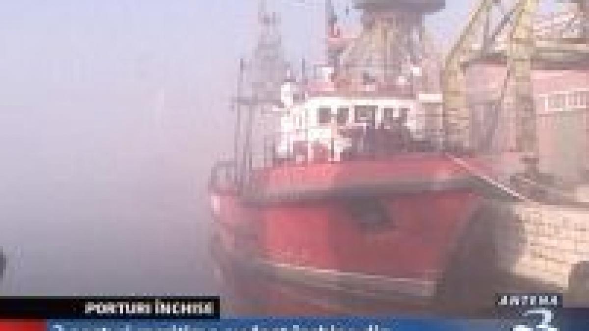 Navigaţia, reluată în porturile maritime