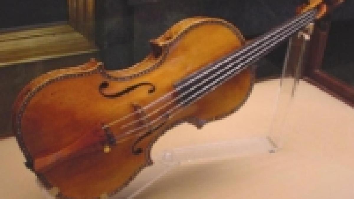 Mădălin Voicu, dat în judecată pentru Stradivarius
