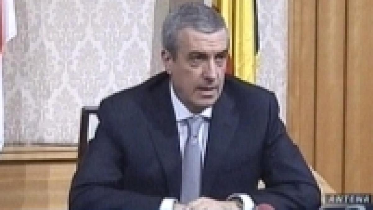 Tăriceanu îşi cere scuze publicului TV